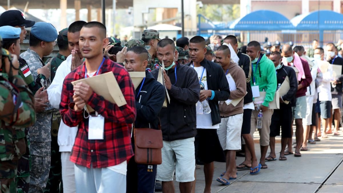 Thailand releases 18 Cambodian soldiers held since July