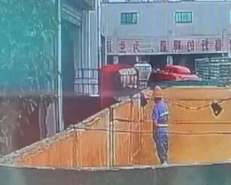 China's Tsingtao brewery says employee who urinated in malt has been detained