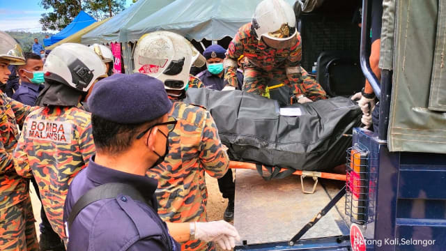 又发现一具男尸 云顶土崩死亡人数增至26人
