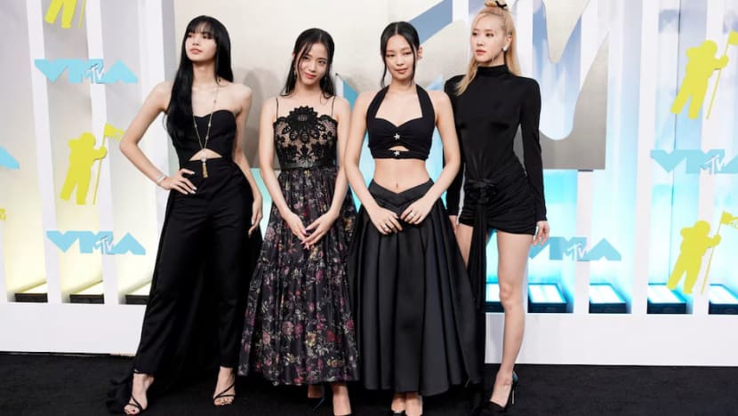 Deretan proyek solo anggota Blackpink: Jennie dan Lisa rilis single, Rose siapkan album Deretan proyek solo anggota Blackpink: Jennie dan Lisa rilis single, Rose siapkan album