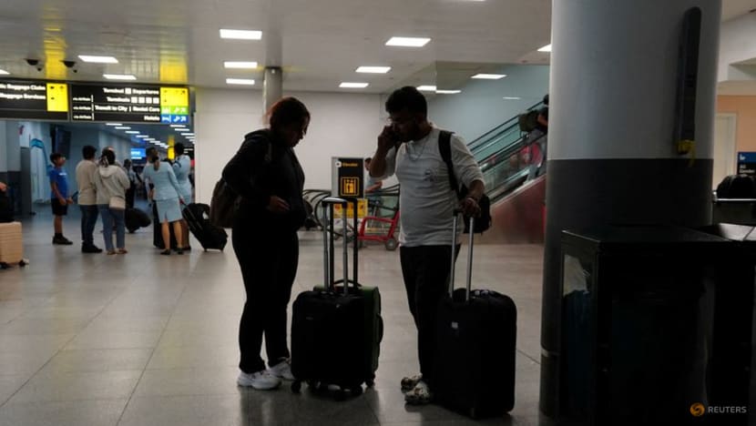 Trump moves to limit US stays of students, journalists