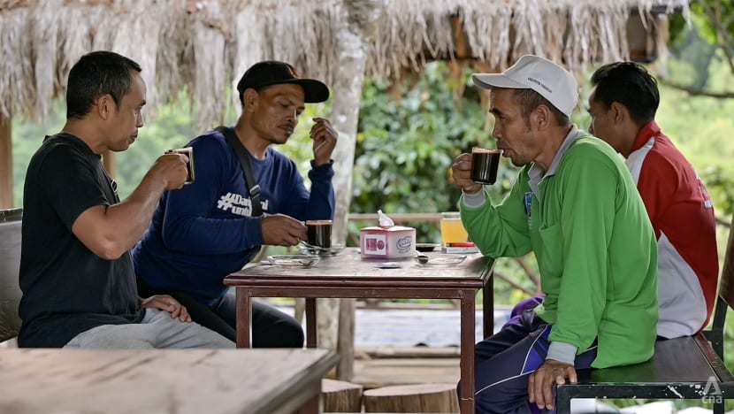Indonesia Elections 2024: Why cigarette and coffee sales spike as voters assess candidates Indonesia Elections 2024: Why cigarette and coffee sales spike as voters assess candidates