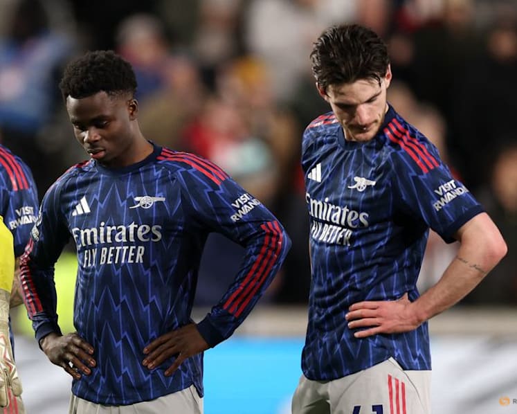 Arsenal miss chance to go six points clear with draw at Brentford