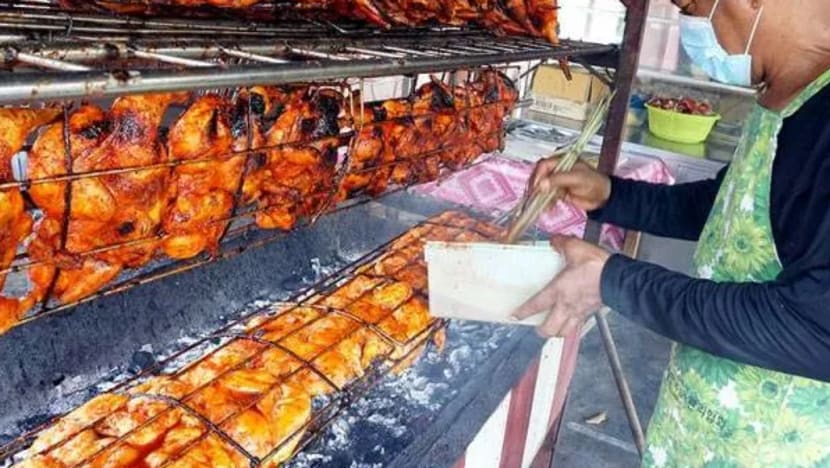 Harga ayam golek, ayam percik, kuih-muih naik mendadak di Kedah Harga ayam golek, ayam percik, kuih-muih naik mendadak di Kedah