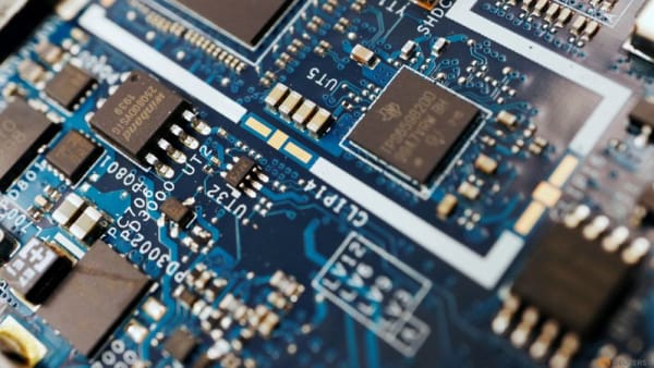 Trump administration will rescind Biden-era AI chip export curbs, Commerce Department says - Channel News Asia (Picture 2)