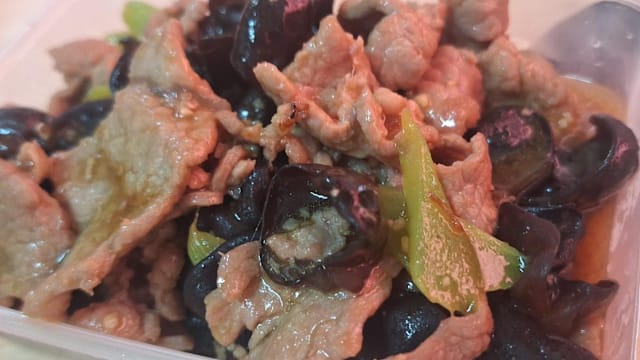 食谱：黑木耳炒牛肉