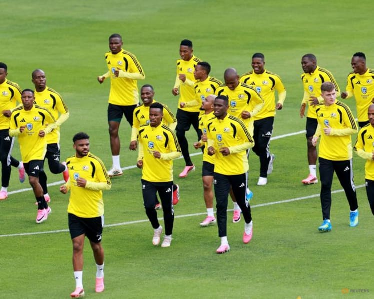 Hosts Mexico face South Africa under pressure to deliver in World Cup opener