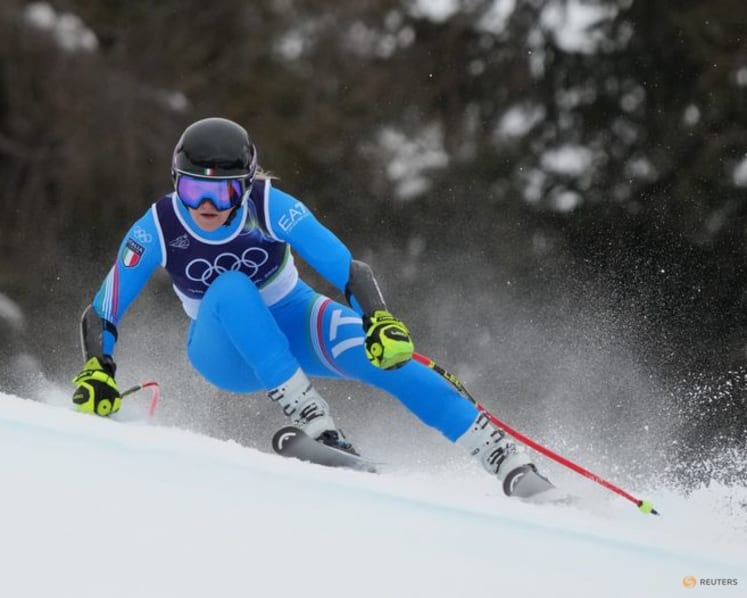 Alpine skiing-Pirovano takes downhill double to end Vonn's run at the top