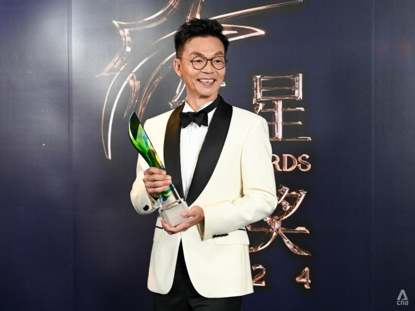 Mark Lee hates it when his colleagues film TikToks on set