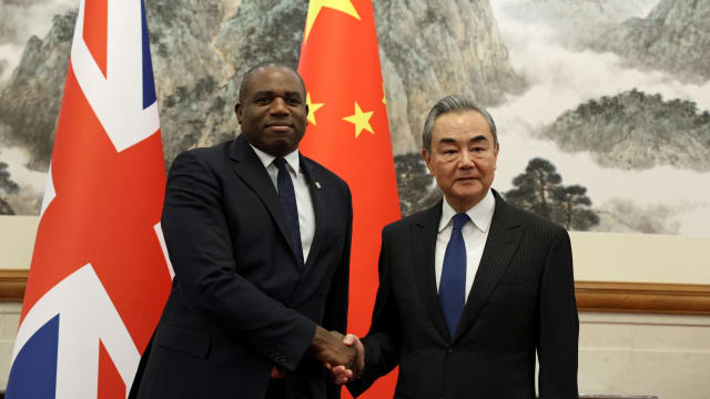 英国外长呼吁同中国恢复对话 开展更多外交