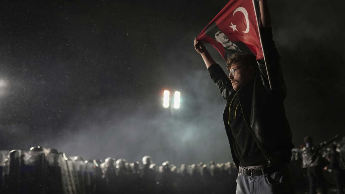 Türkiye jails Istanbul mayor before trial, stoking opposition anger