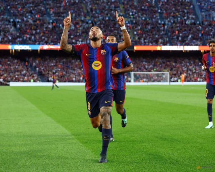 Barcelona cruise past Getafe to maintain perfect start
