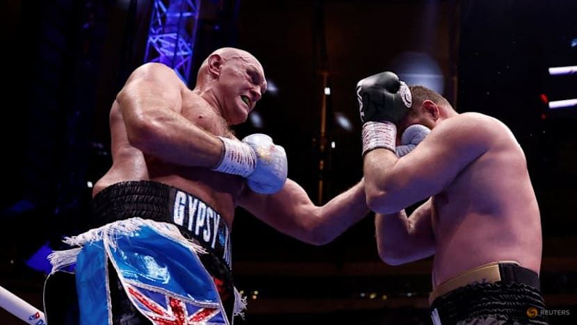 Fury cruises to decision win over Makhmudov and wants Joshua showdown next