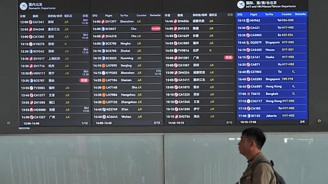 中日关系持续紧张 有航班和邮轮被取消