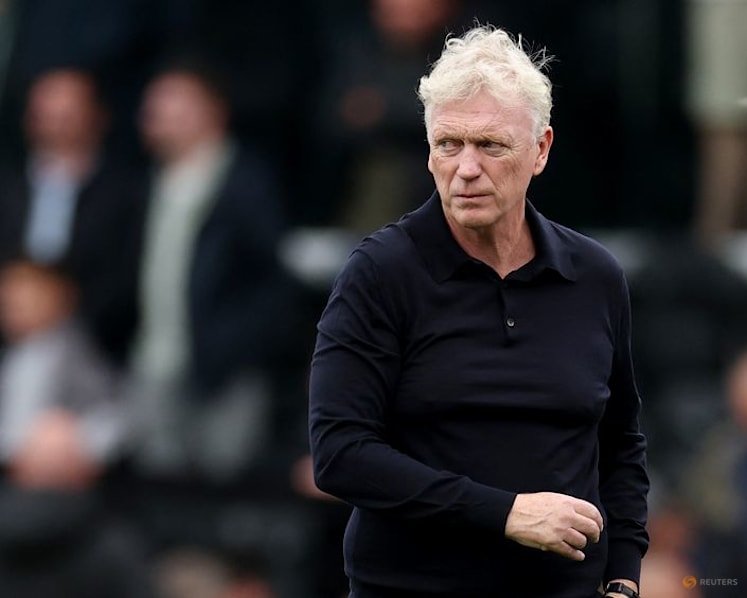 Moyes laments Everton's 'real small squad' after frustrating transfer window