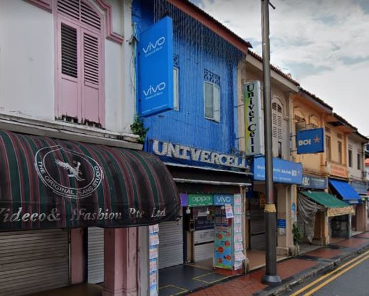 Covid-19: UniverCell Mobile Market shop in Little India found to be severely overcrowded, ordered to close
