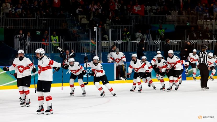 Ice hockey-Switzerland into semis after Muller goal downs Finland