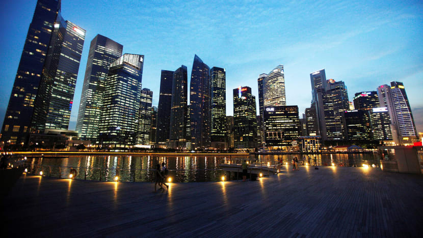 Economists cut 2017 growth outlook for Singapore: MAS survey