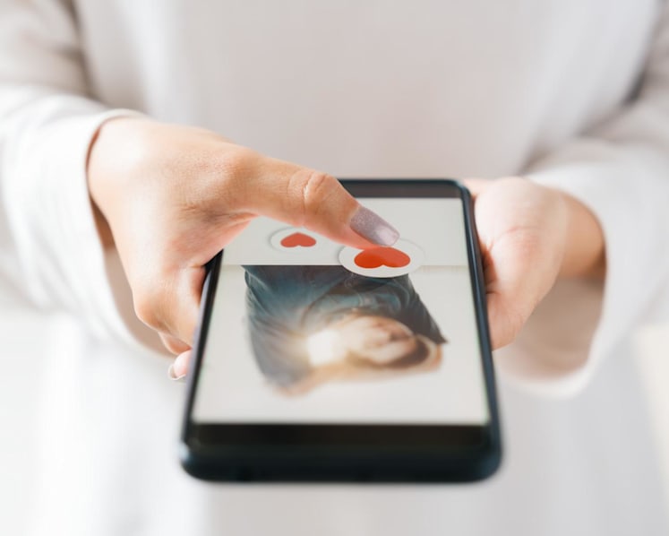 Commentary: Dating apps are accused of being ‘addictive’. What makes us keep swiping?