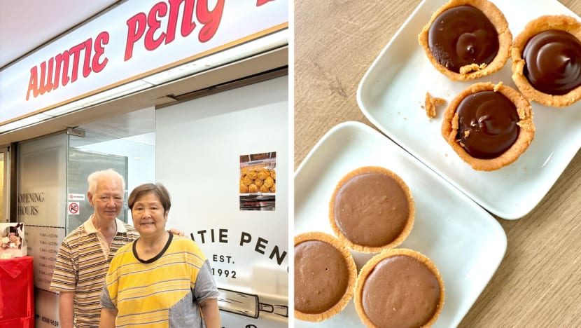  Is The Chocolate Tart From Dona Manis Cake Shop Or Rival Bakery Auntie Peng Banana Pie Yummier? 