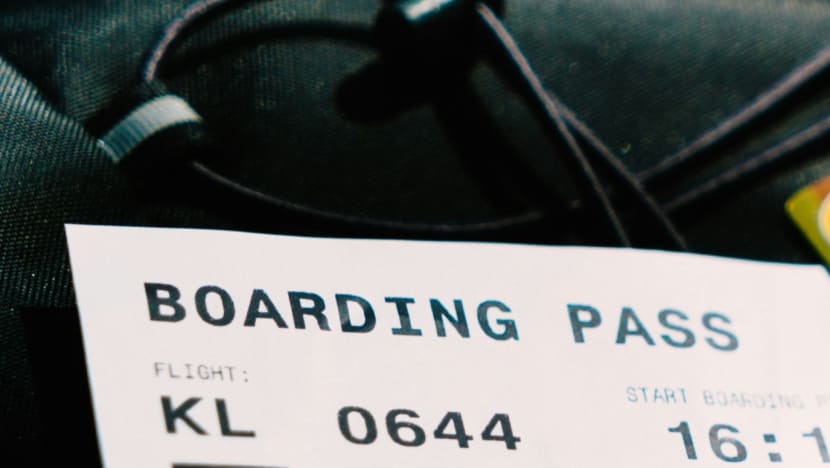 Woman, 25, arrested for misusing boarding pass to catch K-pop boy band in Changi Airport's transit area Woman, 25, arrested for misusing boarding pass to catch K-pop boy band in Changi Airport's transit area