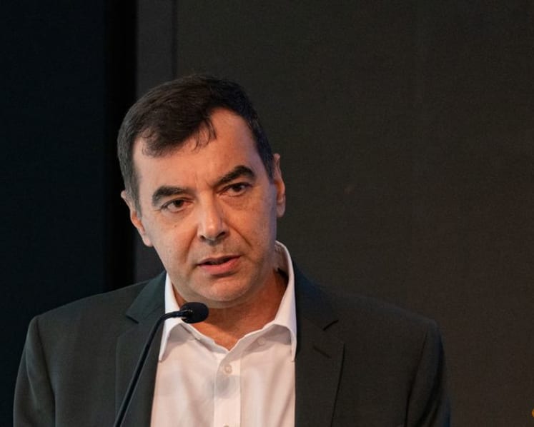 Mobileye beats estimates, hunts for CEO as founder departs