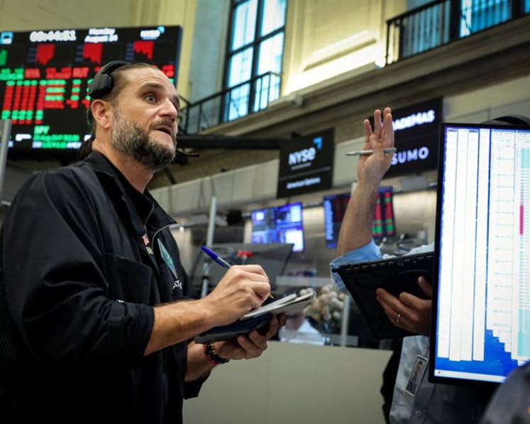 Shares dip on pressure from technology; yields and oil fall