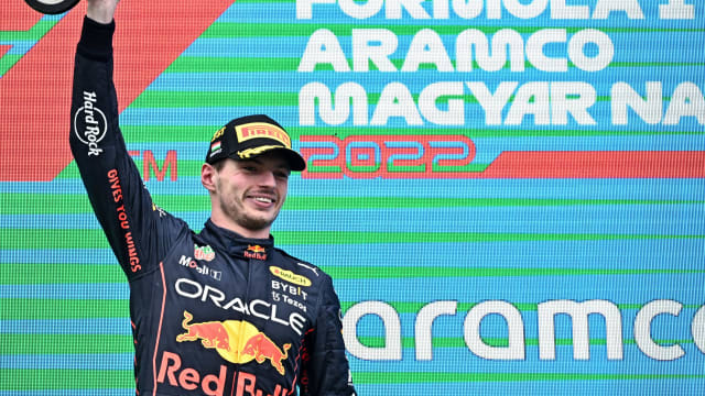 F1匈牙利大奖赛：维斯塔潘夺得冠军