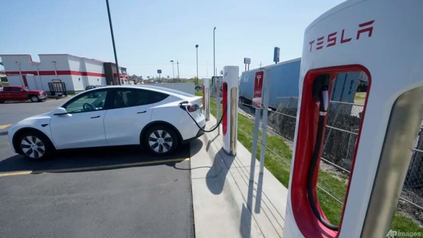 Tesla jual jumlah rekod 1.3 juta kenderaan tahun lalu Tesla jual jumlah rekod 1.3 juta kenderaan tahun lalu