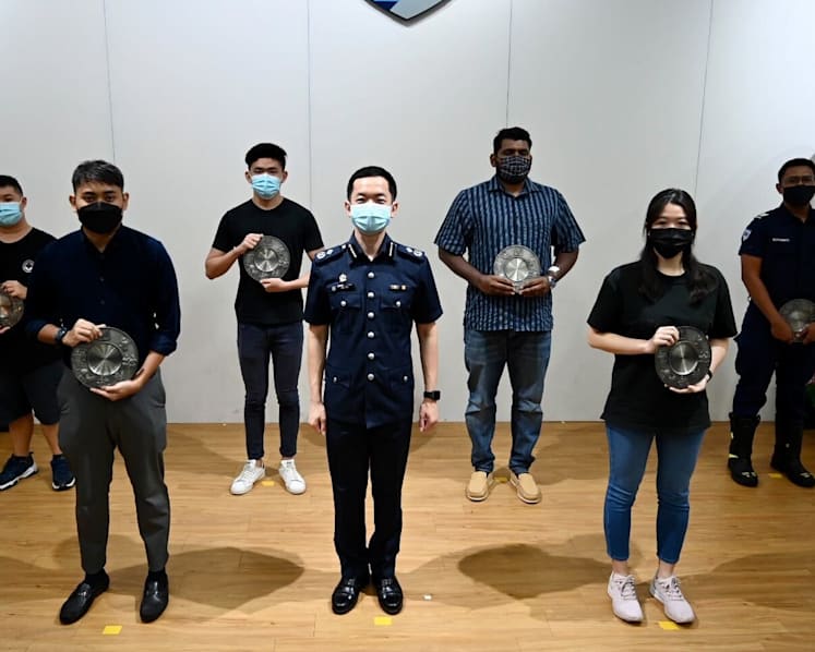 Victim injured by man with sword in Buangkok among 6 people given police awards for helping to restrain suspect