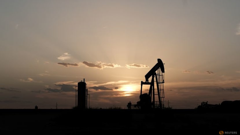 Oil climbs, stocks slide as Iran war uncertainty reigns