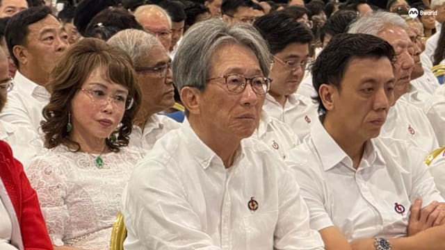 林瑞生获颁人民行动党功绩奖章