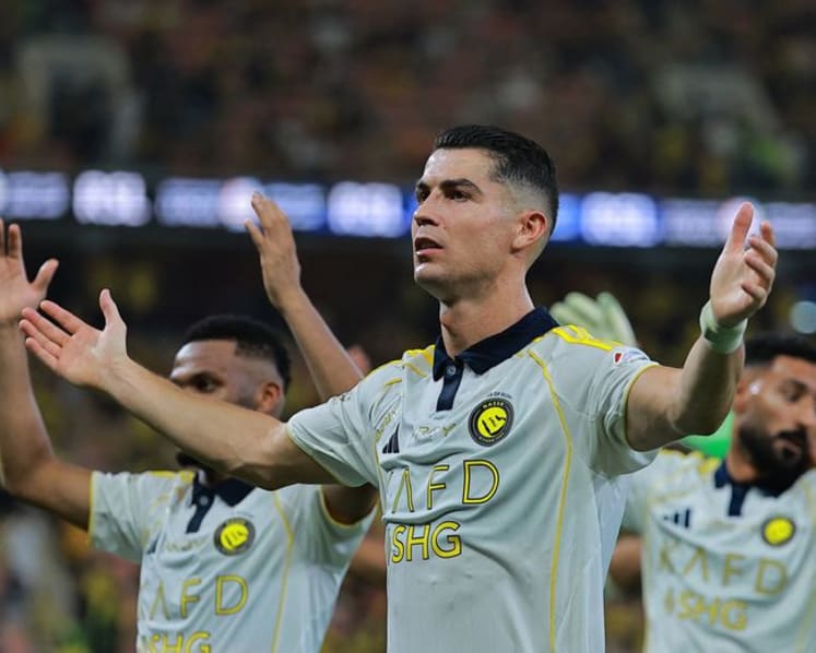 Mane and Ronaldo on target as Al-Nassr defeat Al-Ittihad to claim top spot in SPL