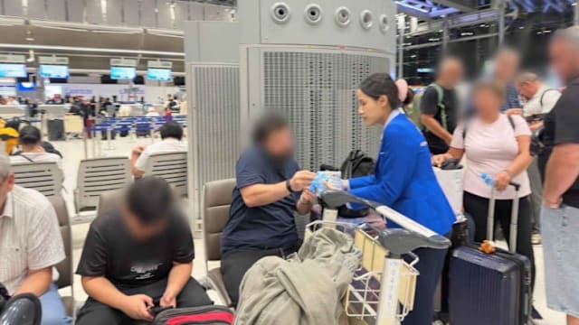 批准外国旅游公司包机接回游客 泰国协助逾4万名滞留旅客返国