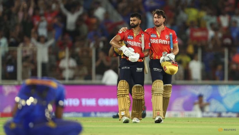 Iyer's heroic knock guides Punjab past Mumbai to book IPL final with Bengaluru