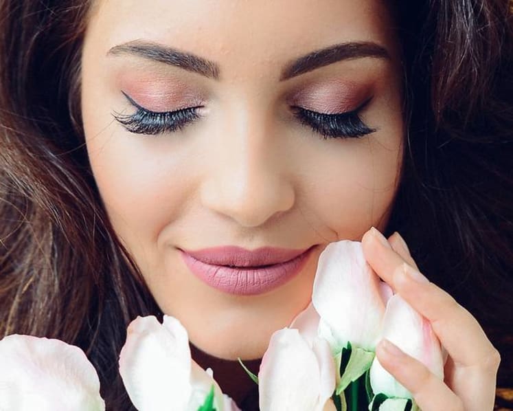 Those eyelash extensions you love wearing may have bacteria and fungi