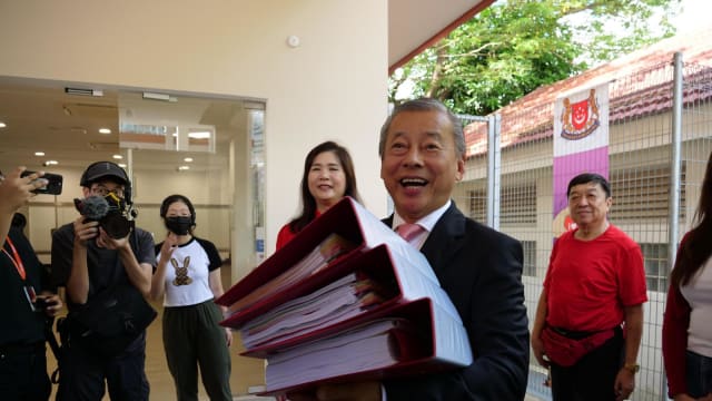 吴振华提交总统候选人合格证书申请
