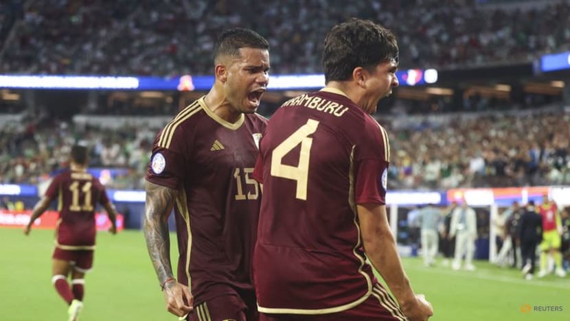 Venezuelan Navarro reports xenophobic remark during Copa Libertadores clash