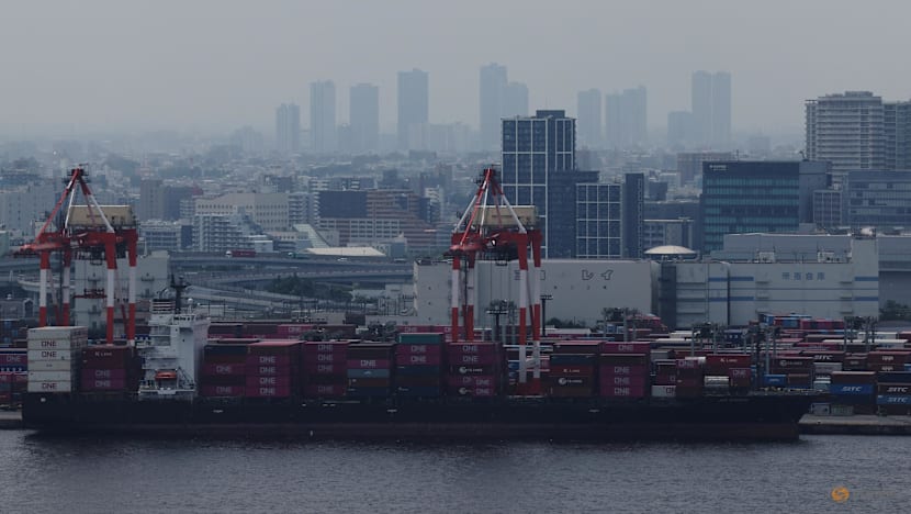 Japan's exports snap four-month slump as weak yen offsets US tariff hit Japan's exports snap four-month slump as weak yen offsets US tariff hit