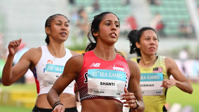 百米短跑预赛小组第一 珊蒂轻松报到决赛