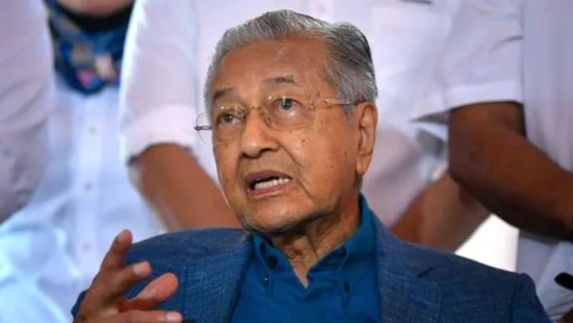 Mahathir seru rakyat M'sia pilih pemimpin peka nasib orang Melayu Mahathir seru rakyat M'sia pilih pemimpin peka nasib orang Melayu