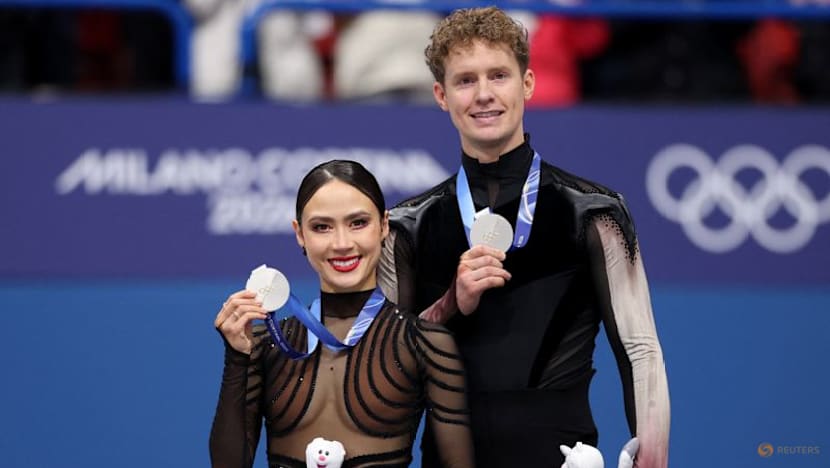Figure skating-France duo Fournier Beaudry and Cizeron capture Olympic ice dance gold