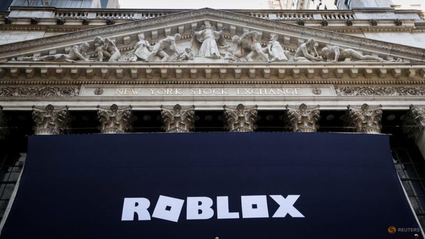 Roblox fans gaming industry gloom with weak forecast, shares tank Roblox fans gaming industry gloom with weak forecast, shares tank