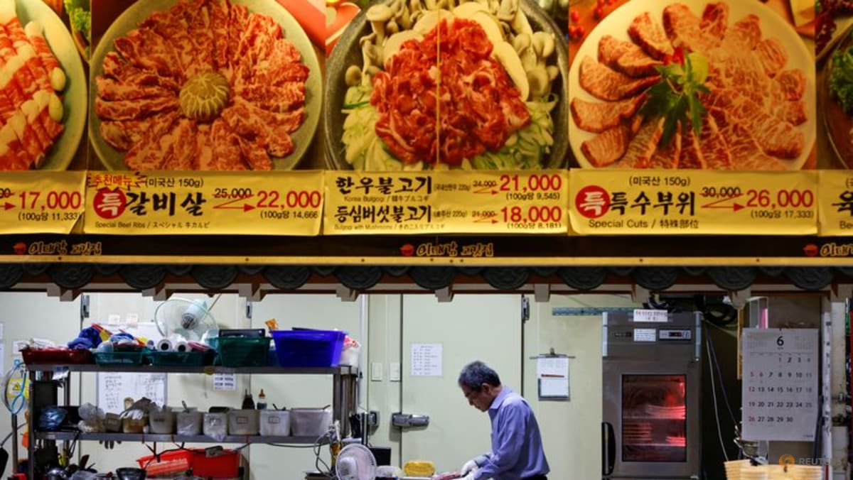 South Korea September inflation eases to 2.9% y/y, matches forecast