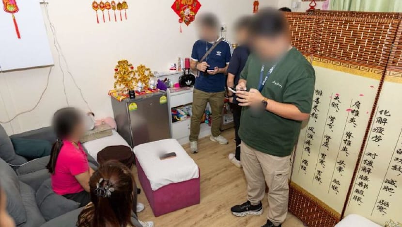 உடம்புப் பிடிப்பு நிலையங்கள் - 7 பெண்களிடம் விசாரணை