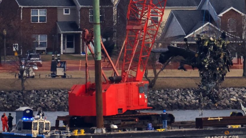 US House panel opens investigation into fatal jet helicopter collision