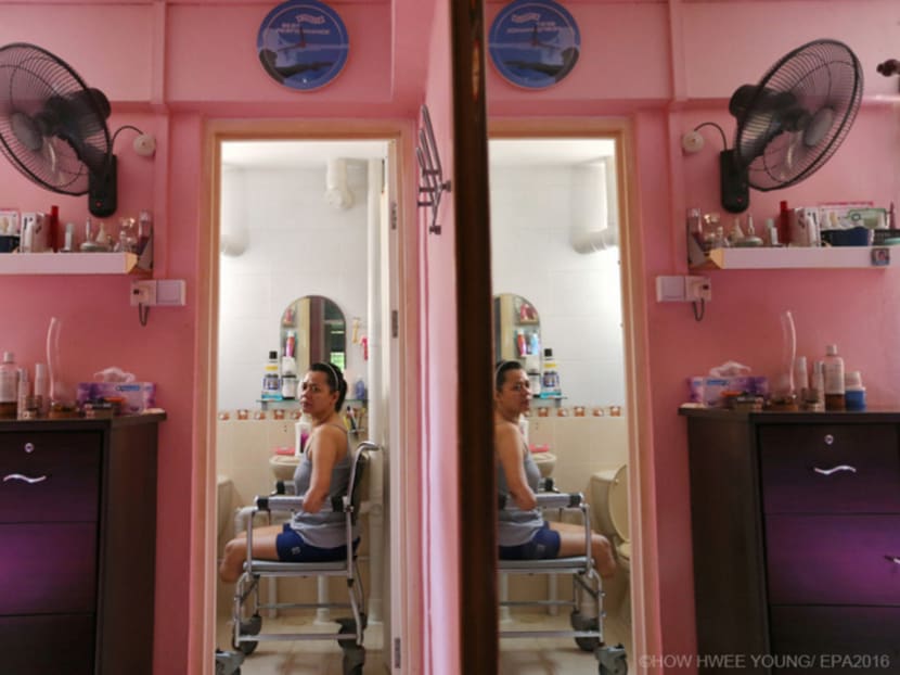 These women are the triple hot-shots in S'pore's photography scene