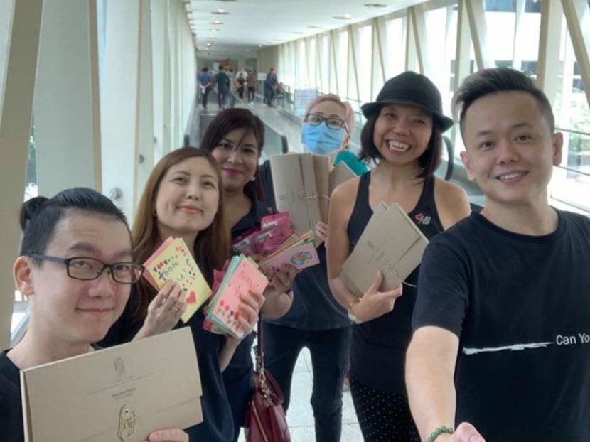 Responding to the Covid-19 crisis as one Singapore community Responding to the Covid-19 crisis as one Singapore community