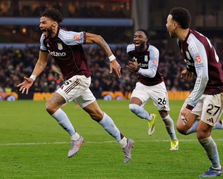 Man City and Villa close gap on Arsenal, Liverpool edge Sunderland