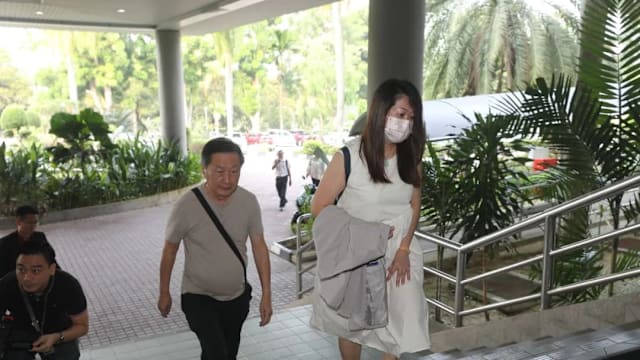 被控刺死学姐 马国少年谋杀罪不成立 女死者母亲：继续为女儿讨公道